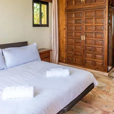 Sea View With Private Pool And Gardens 5 Bedrooms Fuengirola