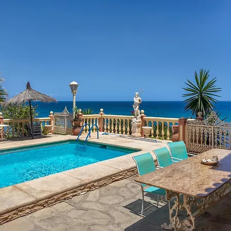 Sea View With Private Pool And Gardens 5 Bedrooms Fuengirola